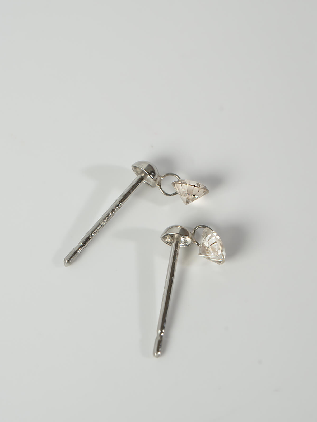 Platina Lilt Diamond Earrings | ASTERI NANOA