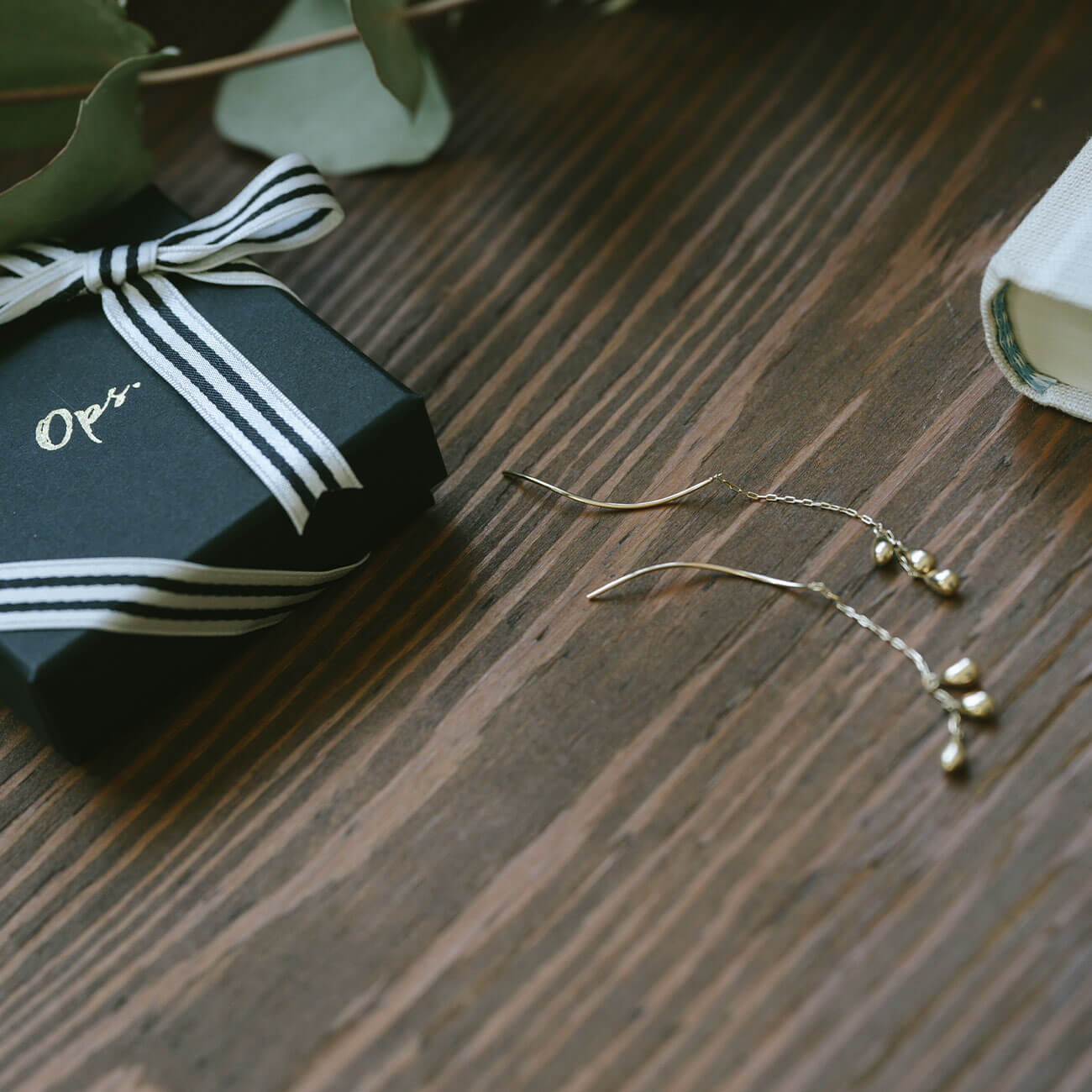 K10 droplet Earrings | NERO DANGLE