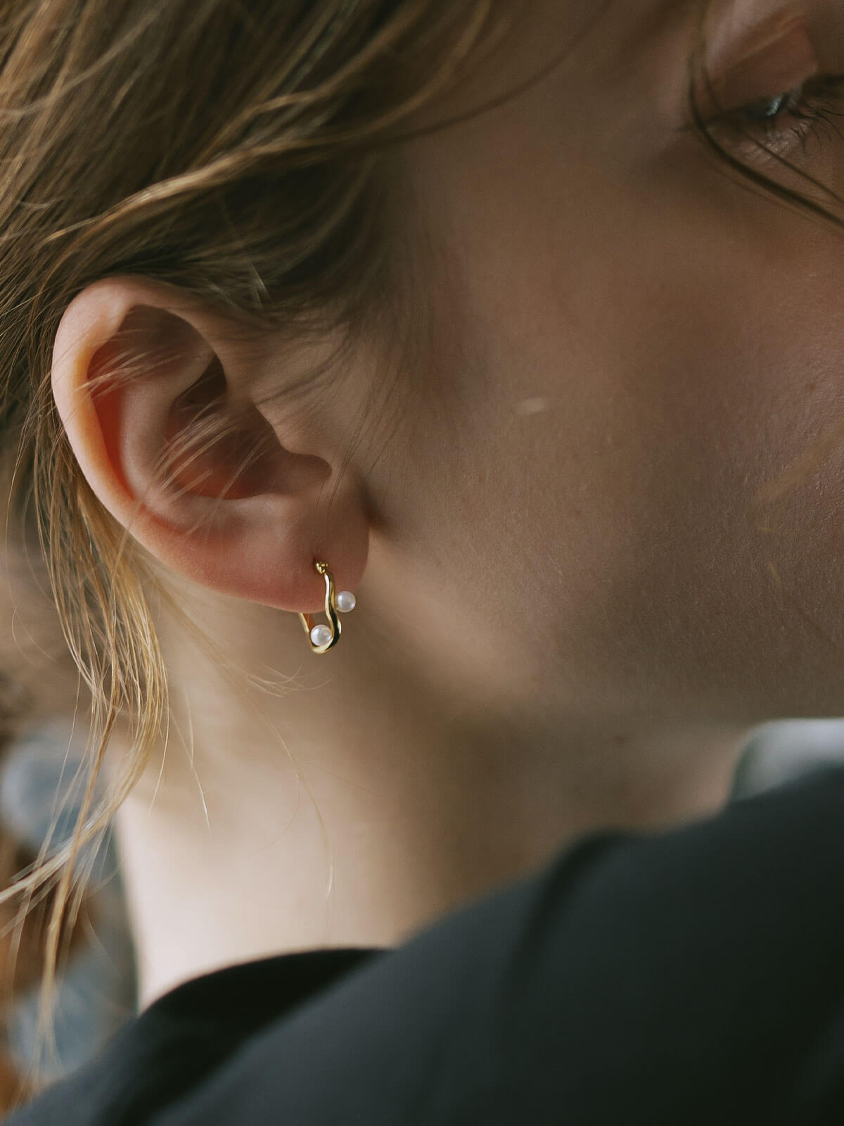 Silver925 Ripple Hoop Earrings with Pearls | AFRIZO-NADIA