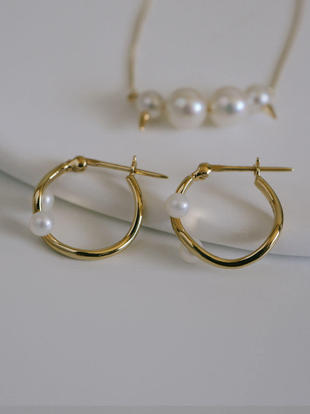 18K Gold Plated Sterling Silver Ripple Hoop Earrings with Pearls | AFRIZO-NADIA