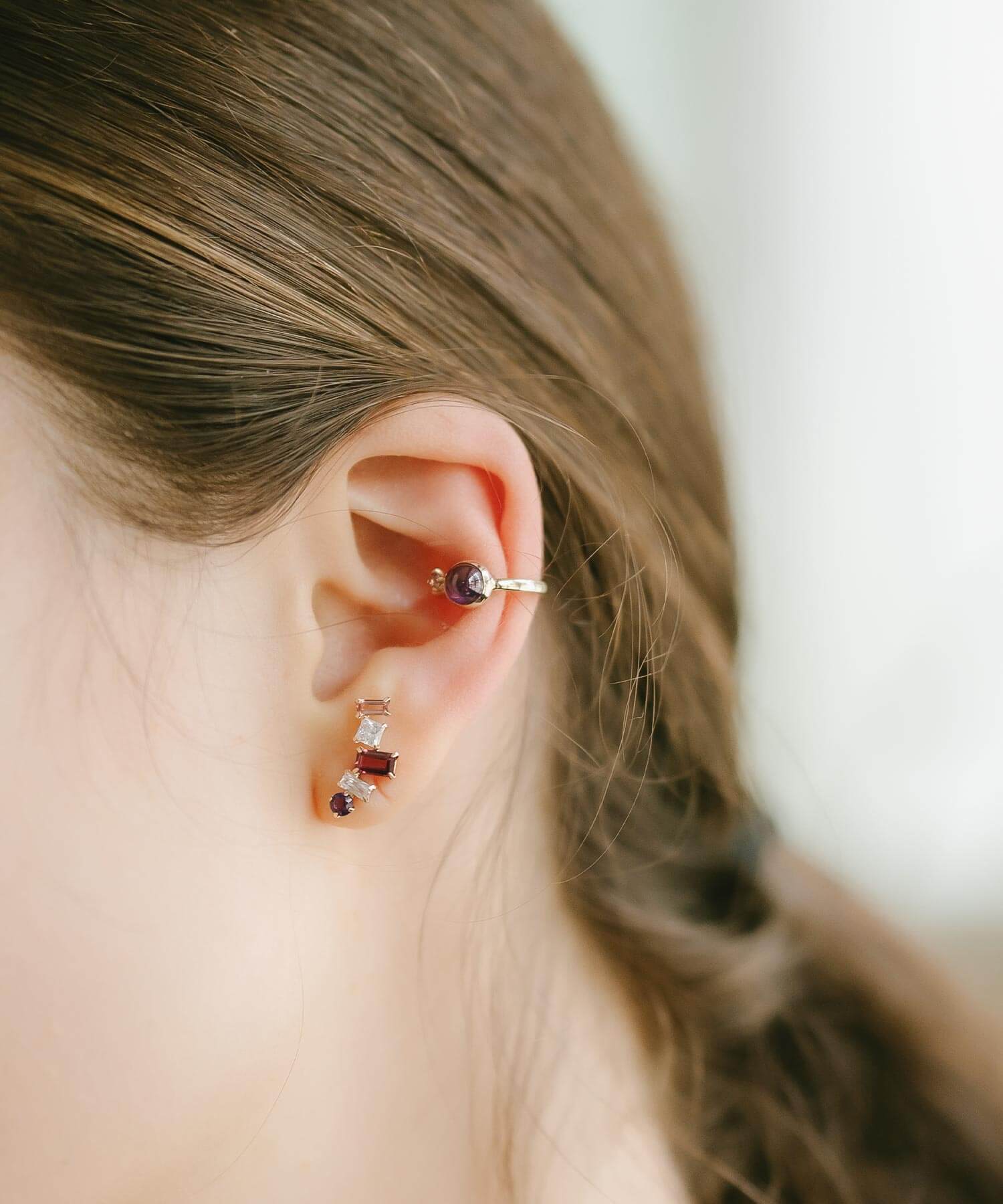 10K Gold Bicolor Gemstone Earcuff | LACHTARA-ETT EARCUFF