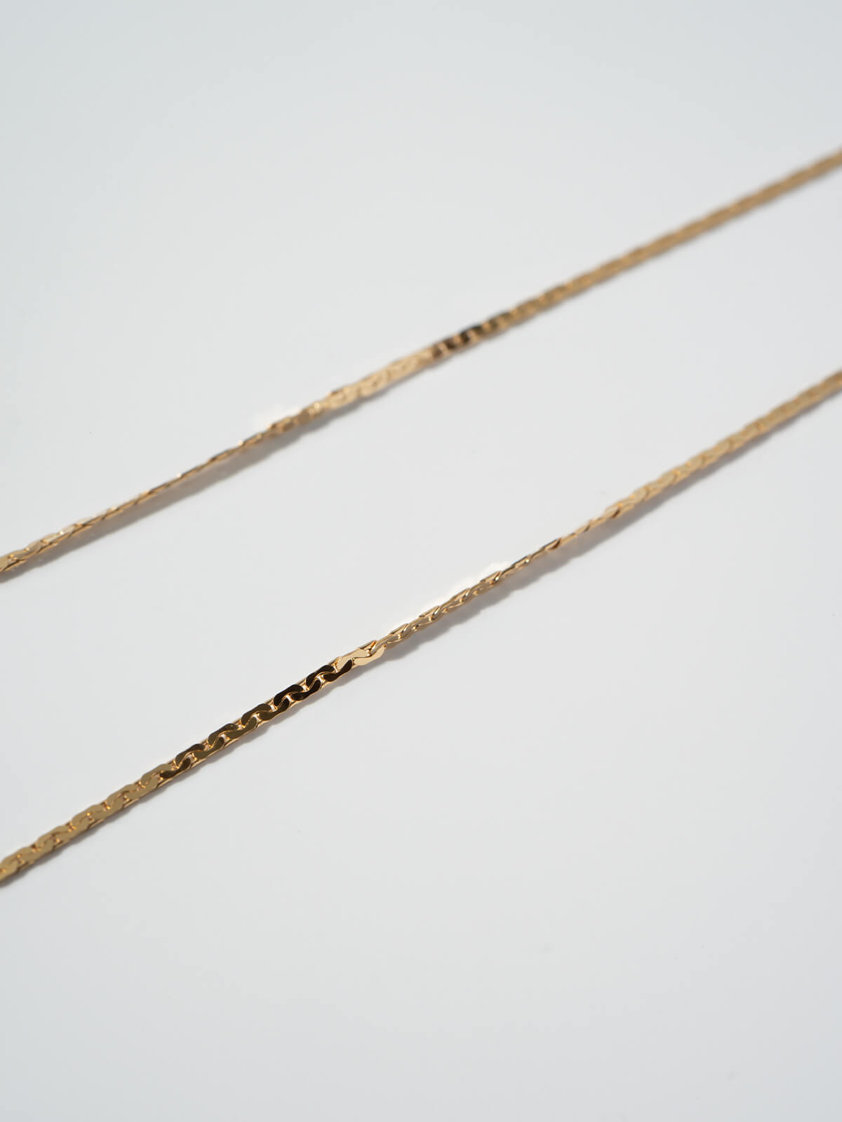 K18 Silken Rectangle Chain Necklace | ARIADNE-ELNE-NK