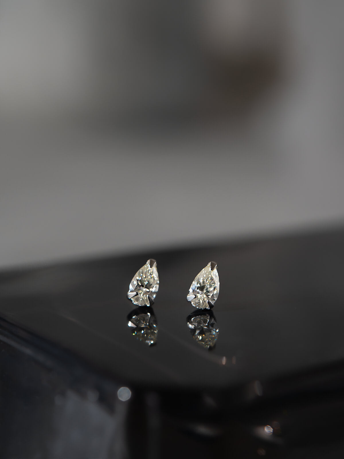 Platina Drop Diamond Earrings | ASTERI DEW