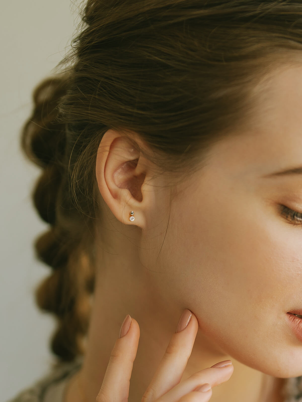 Platina Lilt Diamond Earrings | ASTERI NANOA