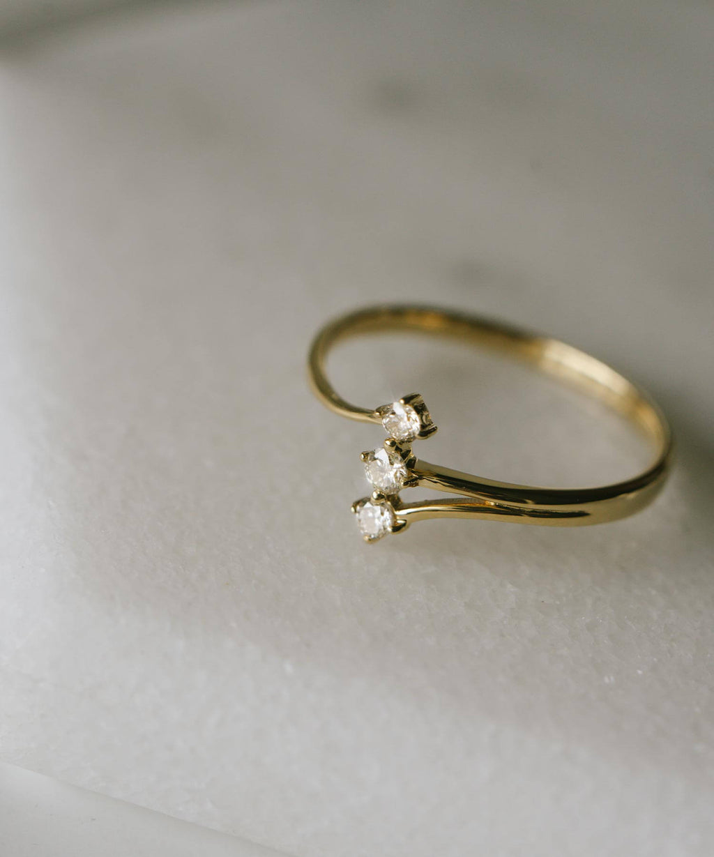 18K Gold Triple Diamond Ring | ASTERI ORION