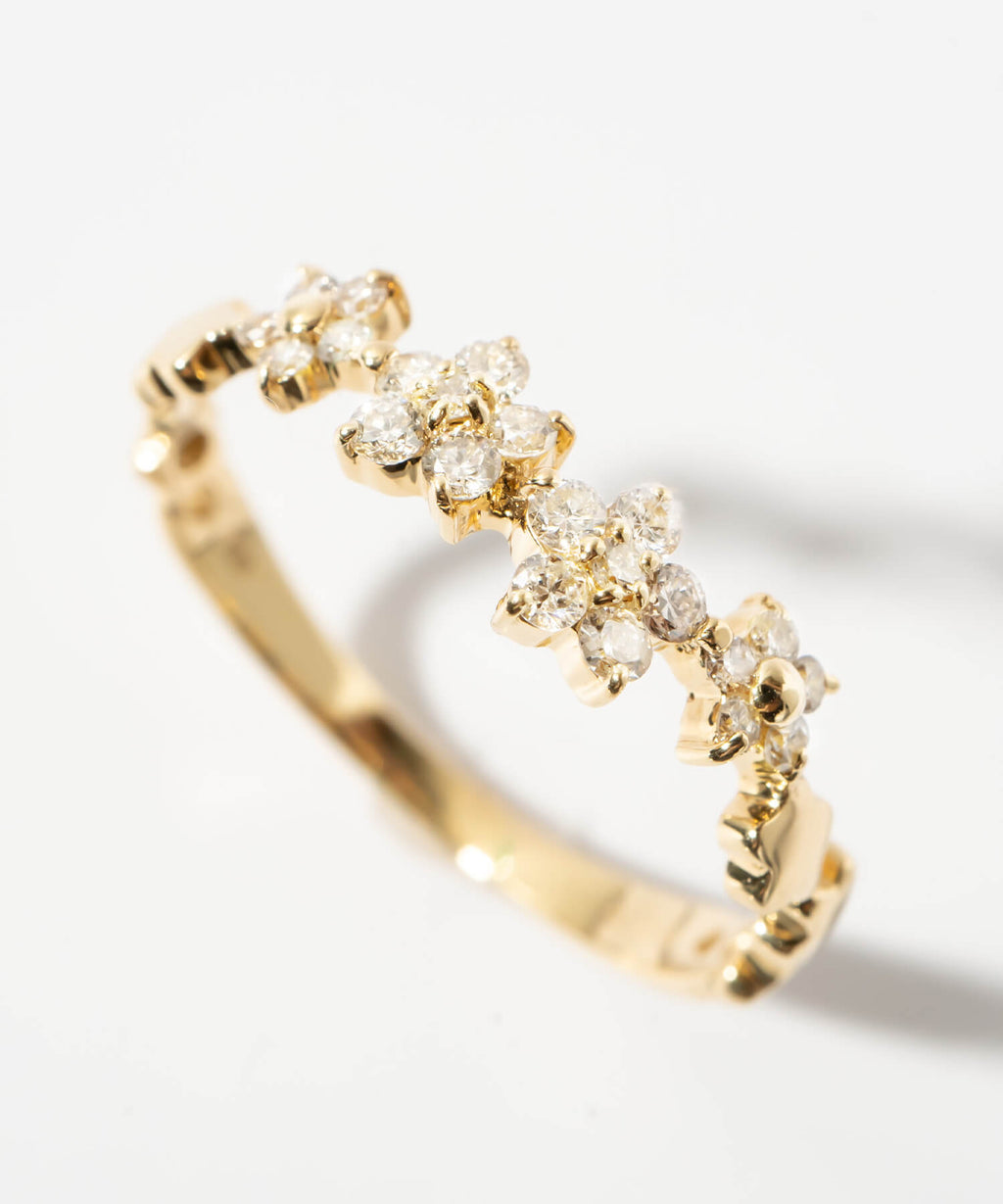 18K Gold Diamond Star Ring | ATRIA