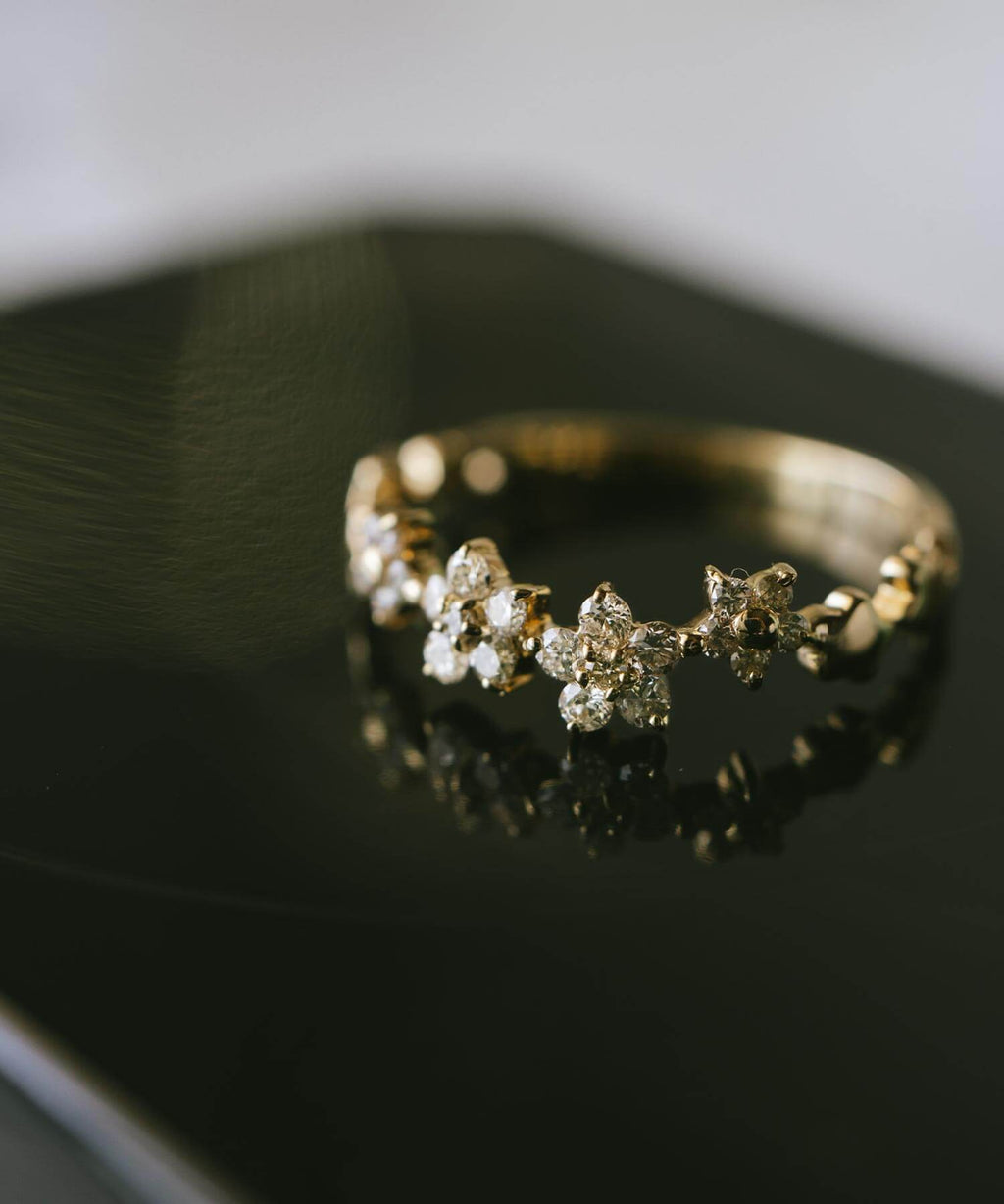 18K Gold Diamond Star Ring | ATRIA