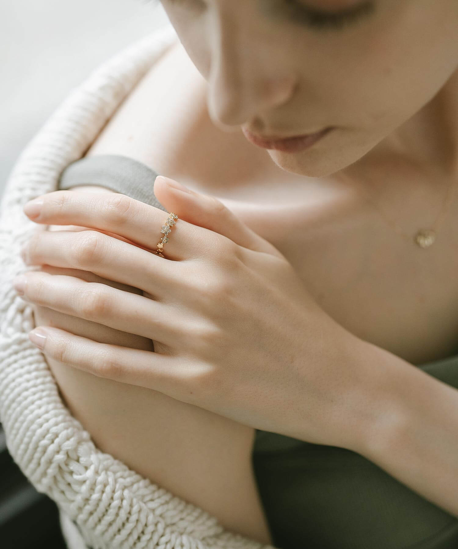 18K Gold Diamond Star Ring | ATRIA