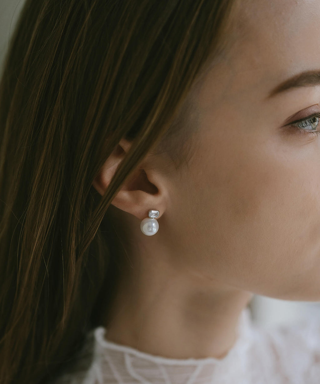 18K Gold Plated Sterling Silver Aurelia Baguette Pearl Earrings | CADREA