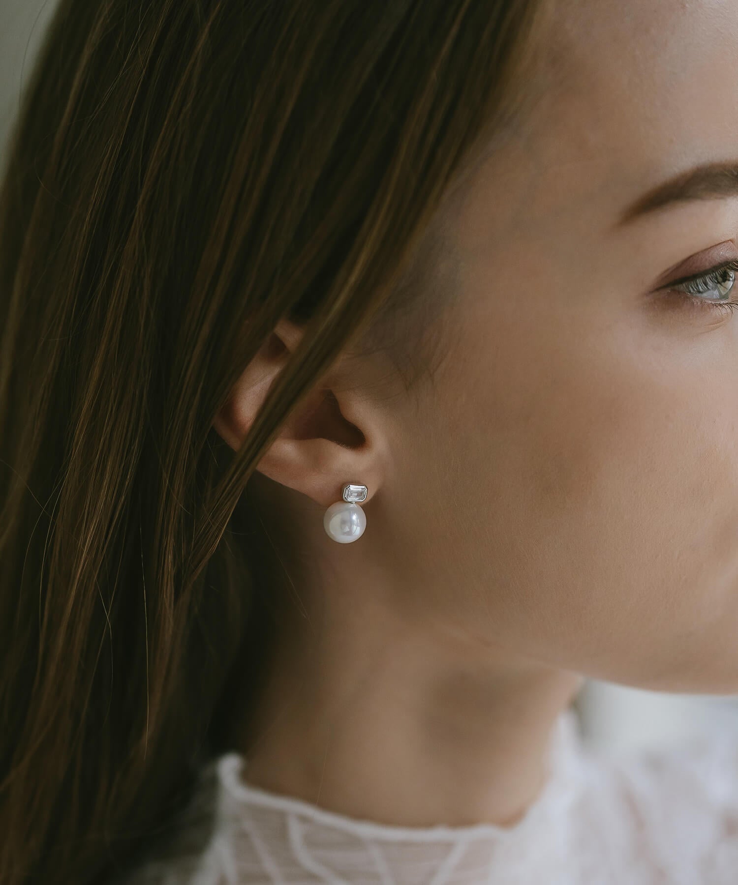 18K Gold Plated Sterling Silver Aurelia Baguette Pearl Earrings | CADREA