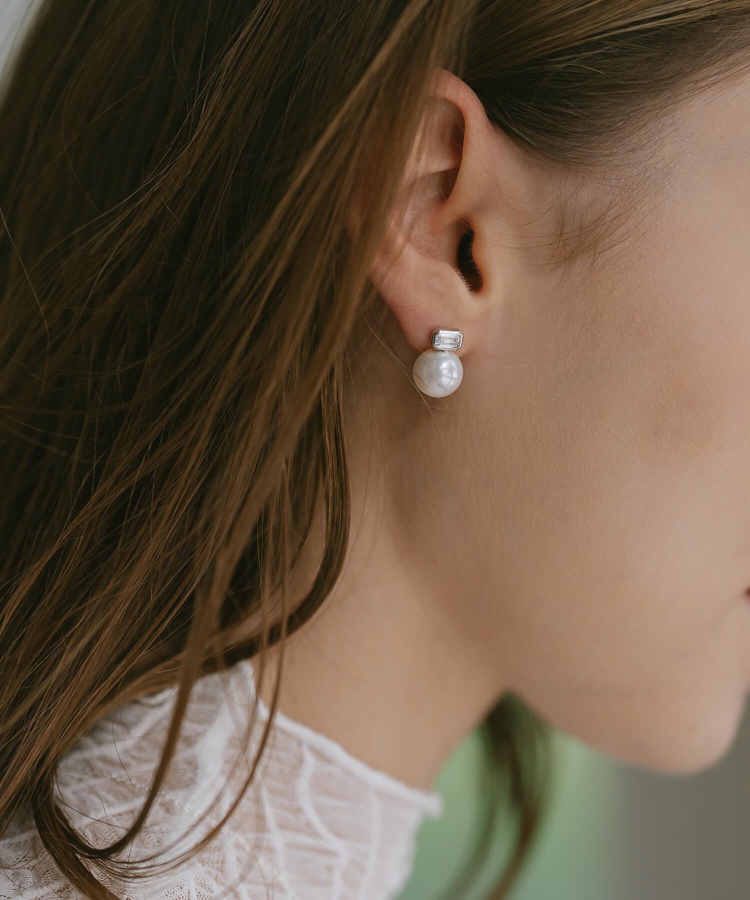 18K Gold Plated Sterling Silver Aurelia Baguette Pearl Earrings | CADREA