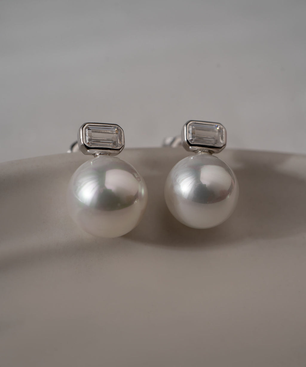 18K Gold Plated Sterling Silver Aurelia Baguette Pearl Earrings | CADREA