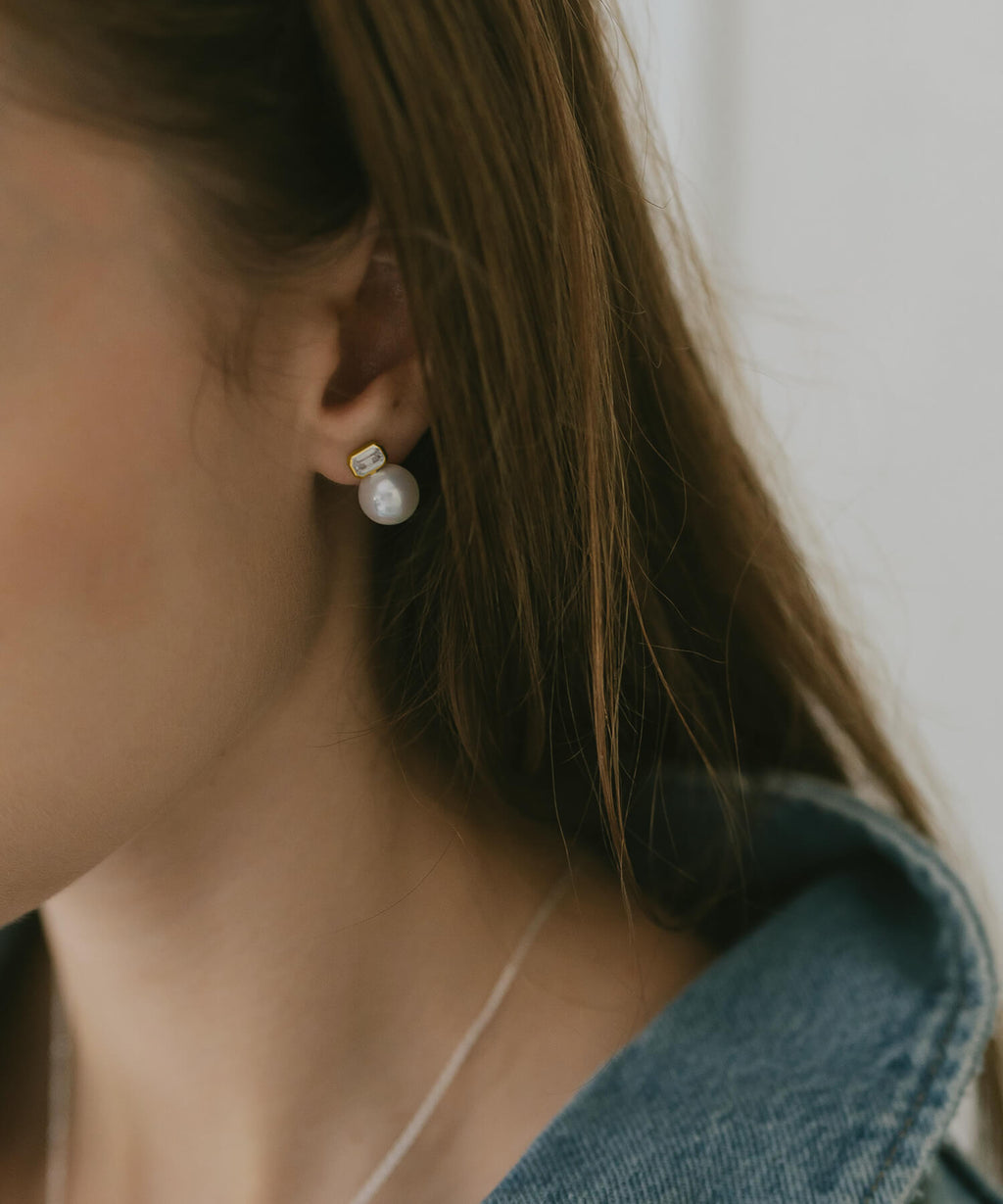 18K Gold Plated Sterling Silver Aurelia Baguette Pearl Earrings | CADREA