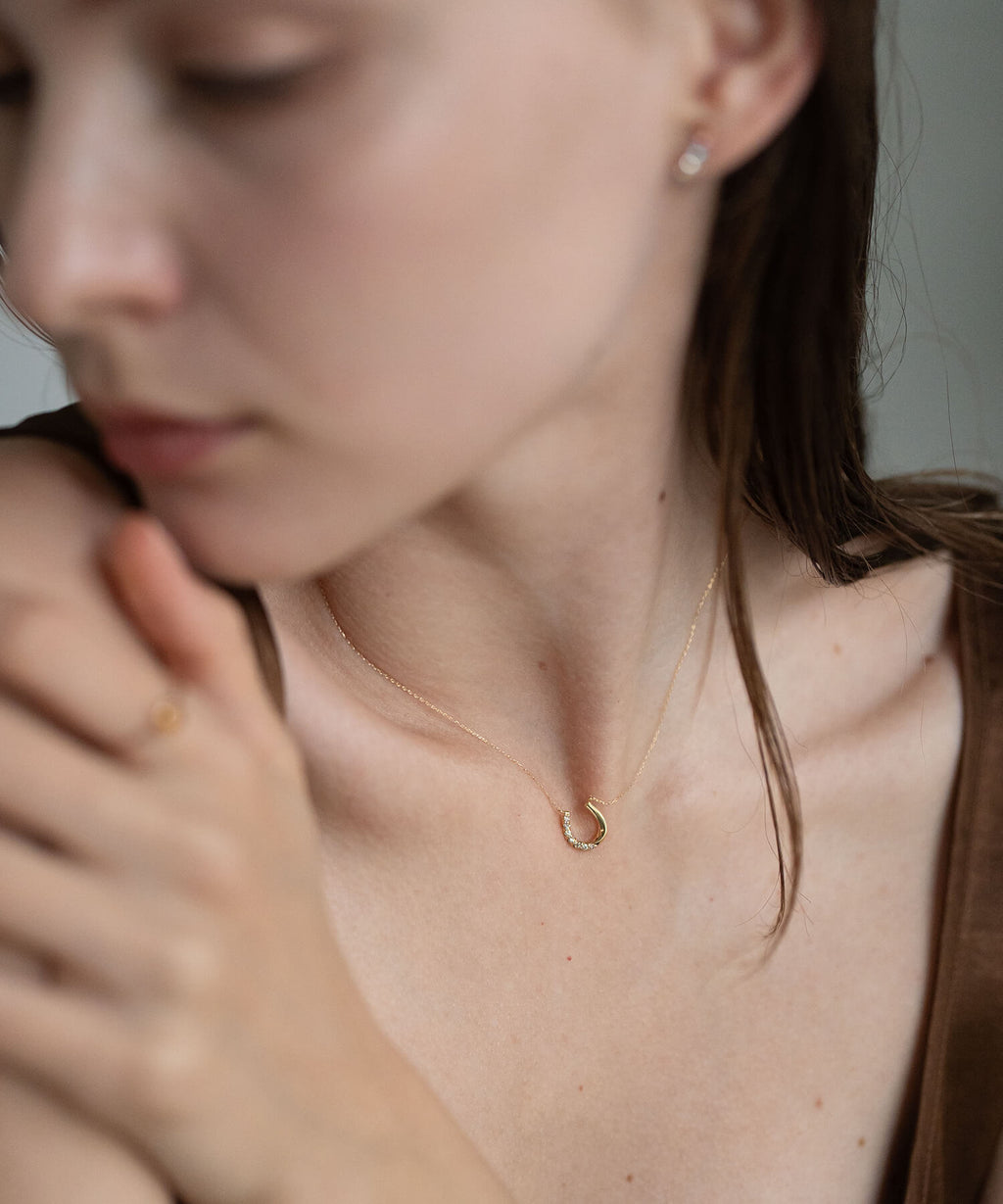 18K Gold & Platinum Diamond Horseshoe Necklace | COUPELLE