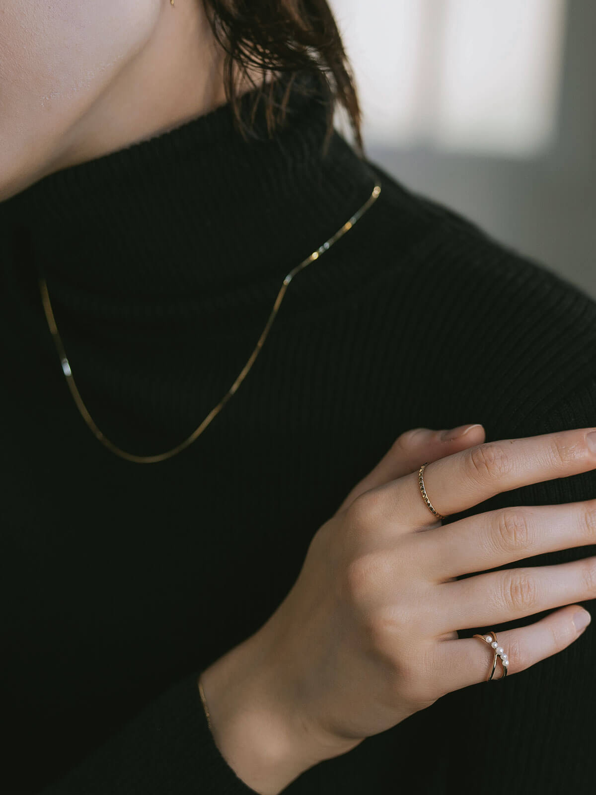 10K Gold Freshwater Pearl Crisscross Ring | CRUVIA