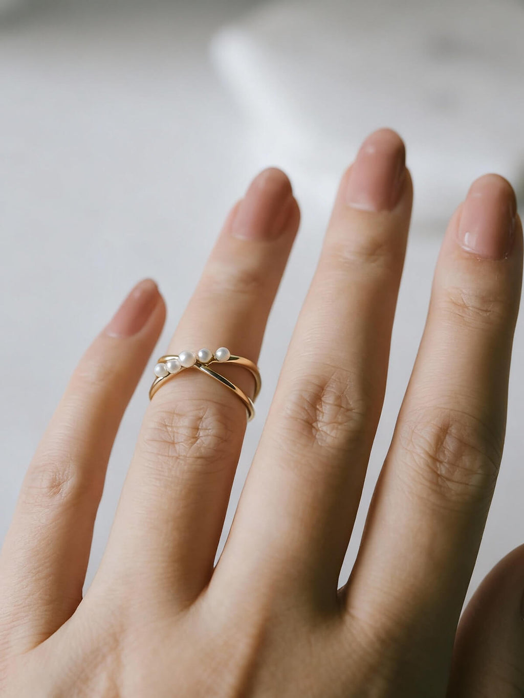 10K Gold Freshwater Pearl Crisscross Ring | CRUVIA