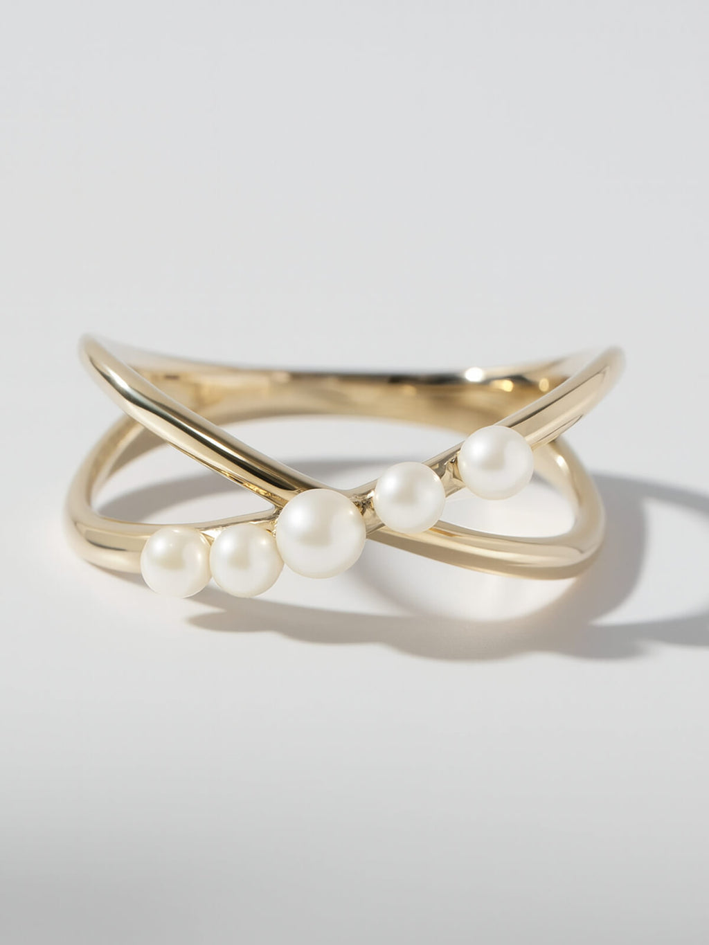 10K Gold Freshwater Pearl Crisscross Ring | CRUVIA