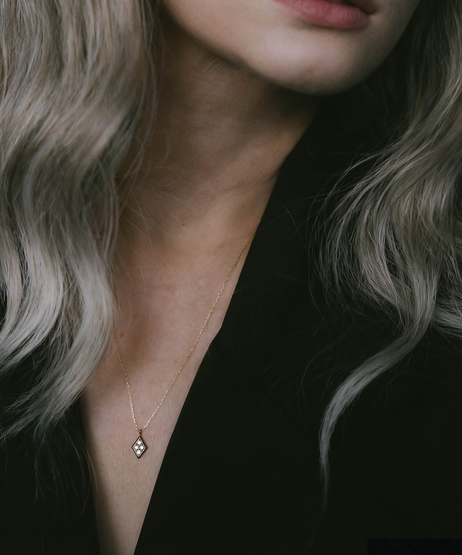 Rhombe Diamond Necklace | DIOVA