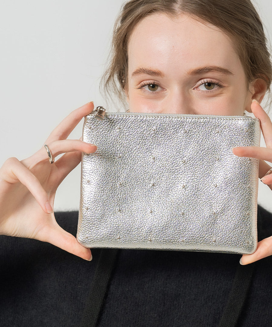 Dot leather pouch M