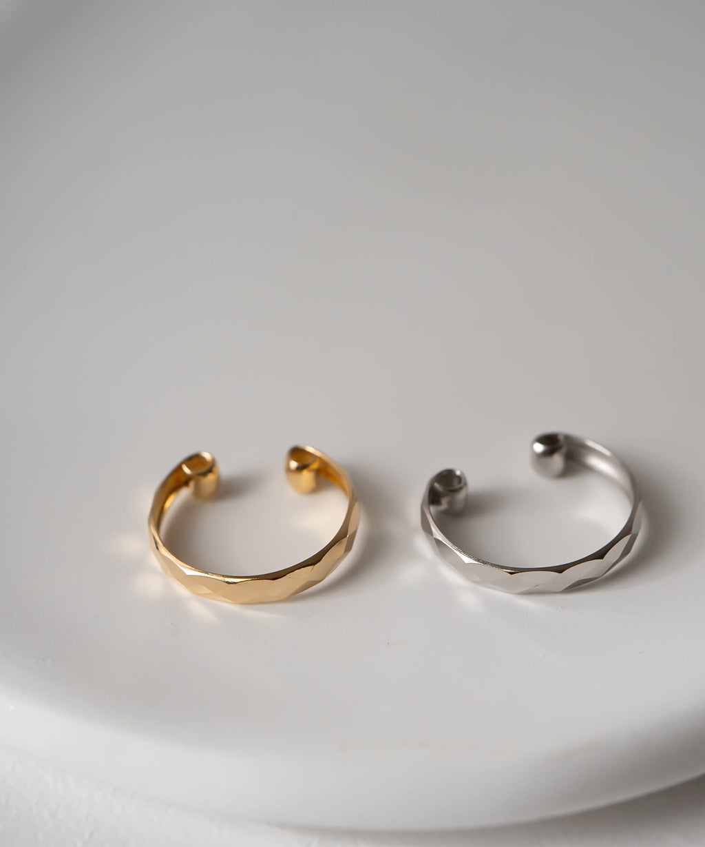18K Gold & Platinum Faceted Ear Cuff | EDRA