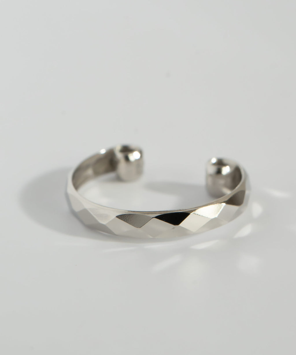 18K Gold & Platinum Faceted Ear Cuff | EDRA