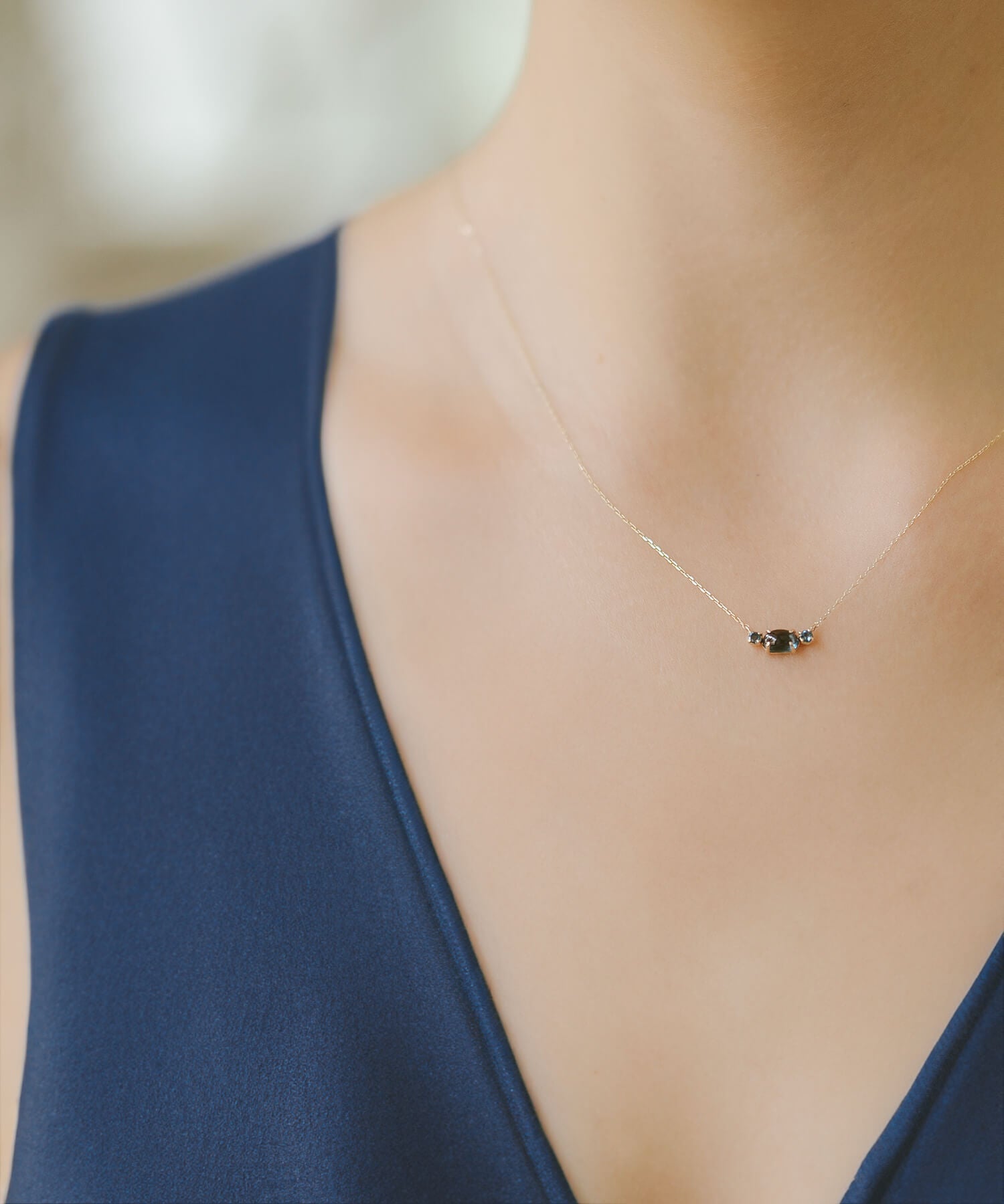 Oval Cabochon Necklace | ELIA-FEM