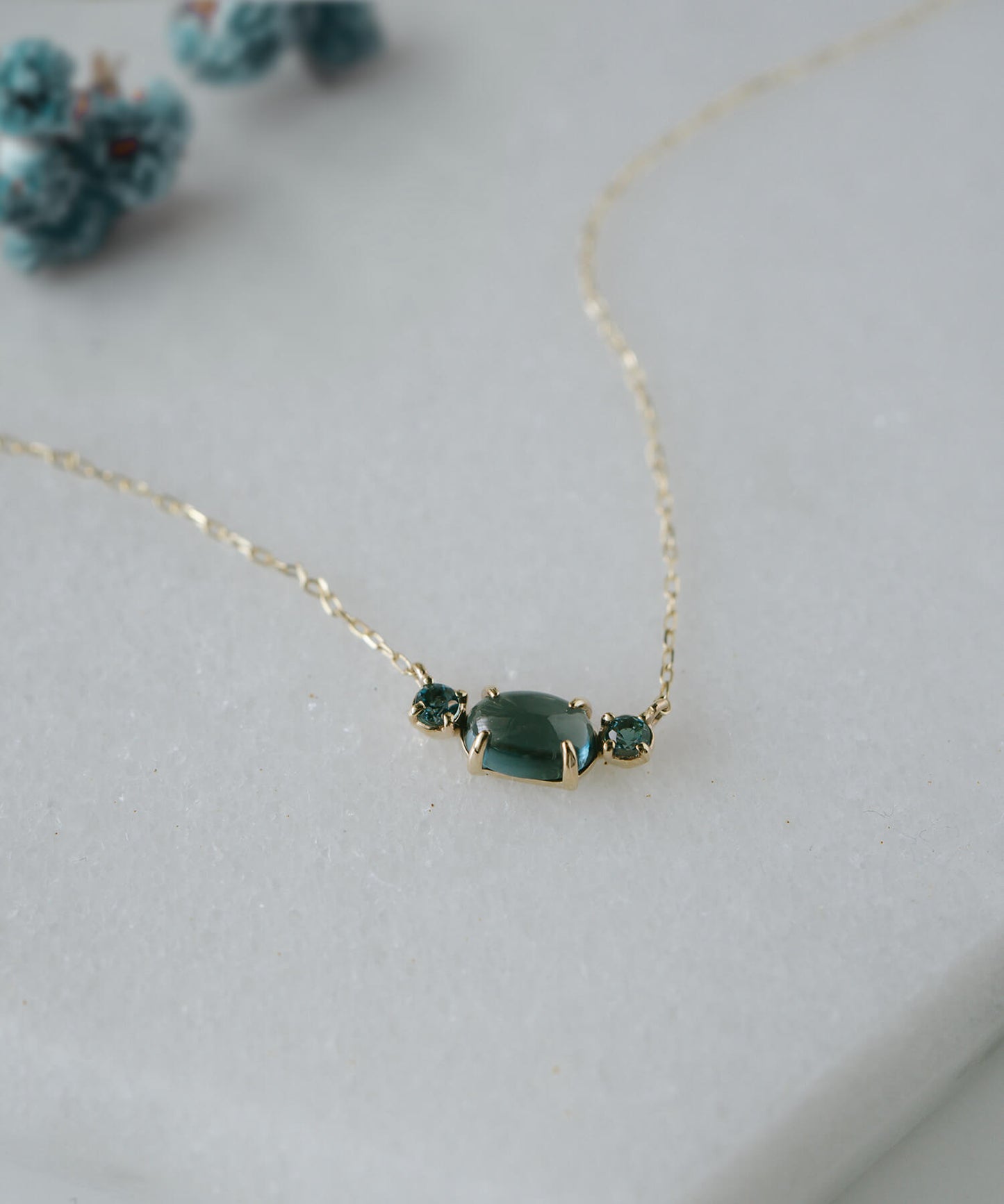 Oval Cabochon Necklace | ELIA-FEM NECKLACE