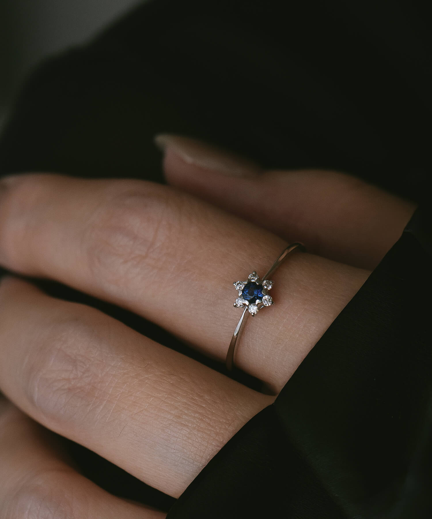 Platina Sapphire Star Ring | ELNEO