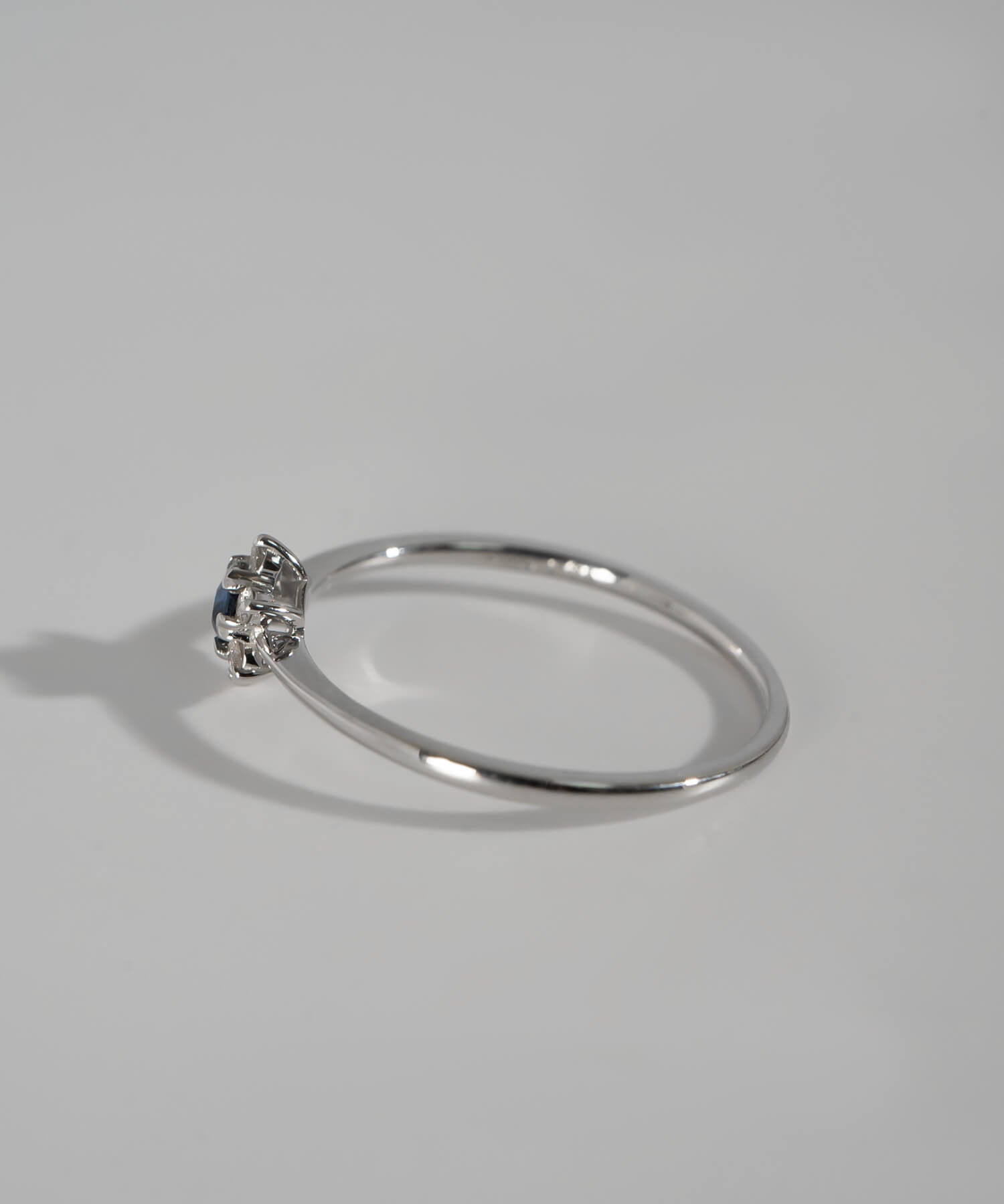 Platina Sapphire Star Ring | ELNEO