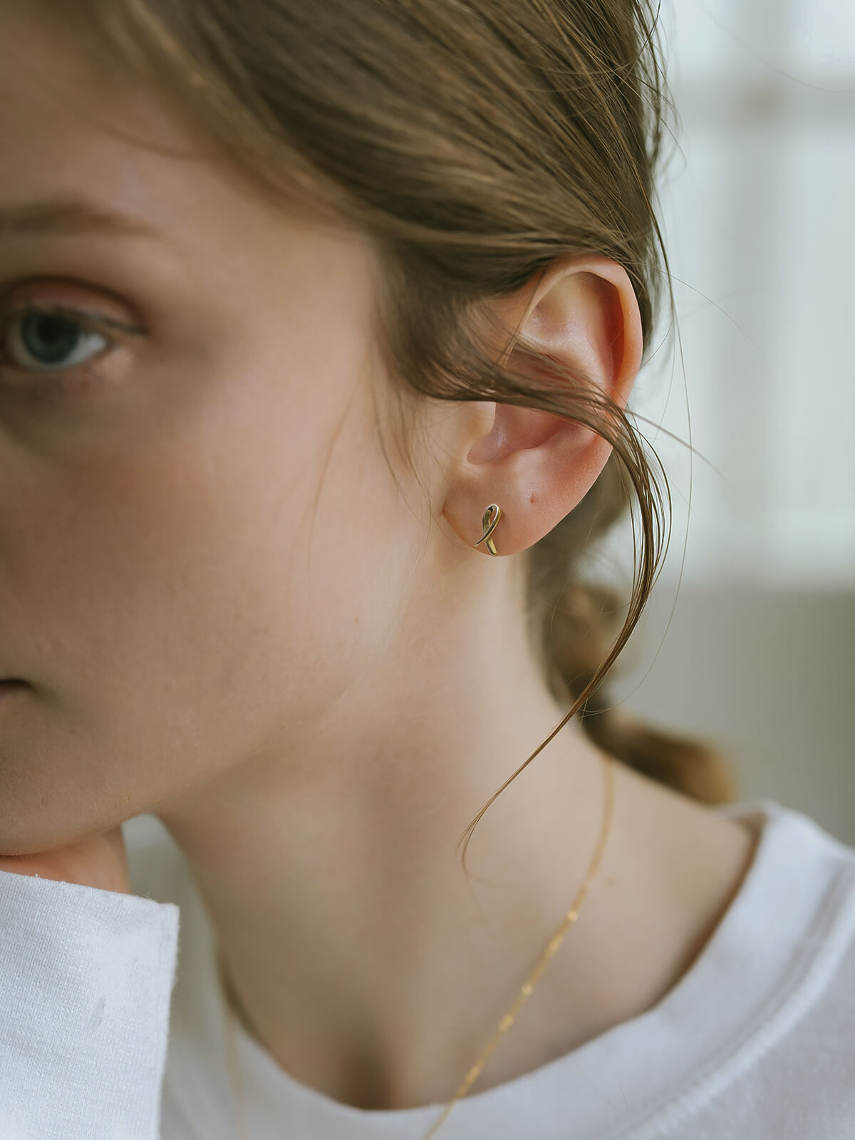 18K Gold Tiny Ribonetto Earrings | ELPIA