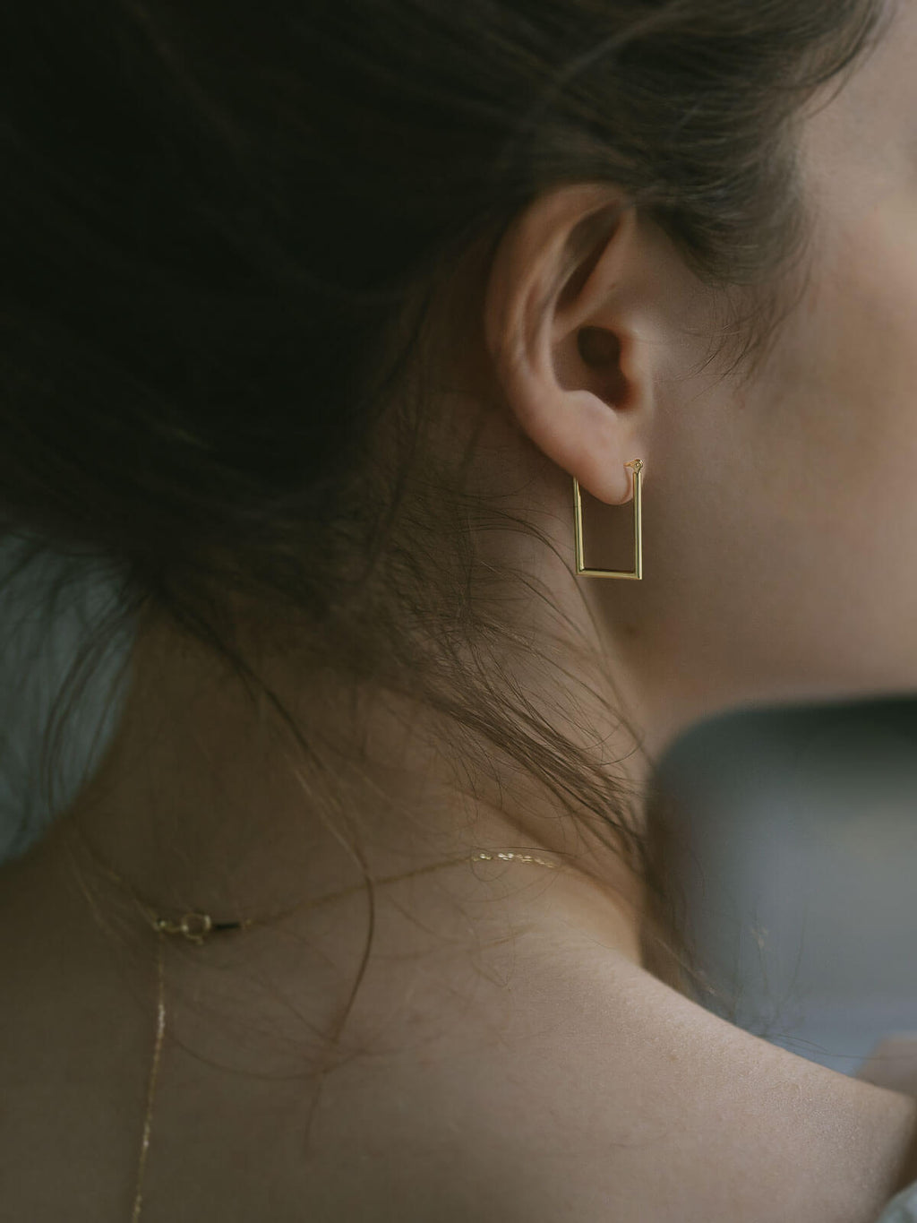 18K Gold Sharp Lines Minimal Rectangle Hoop Earrings | ELPOTA