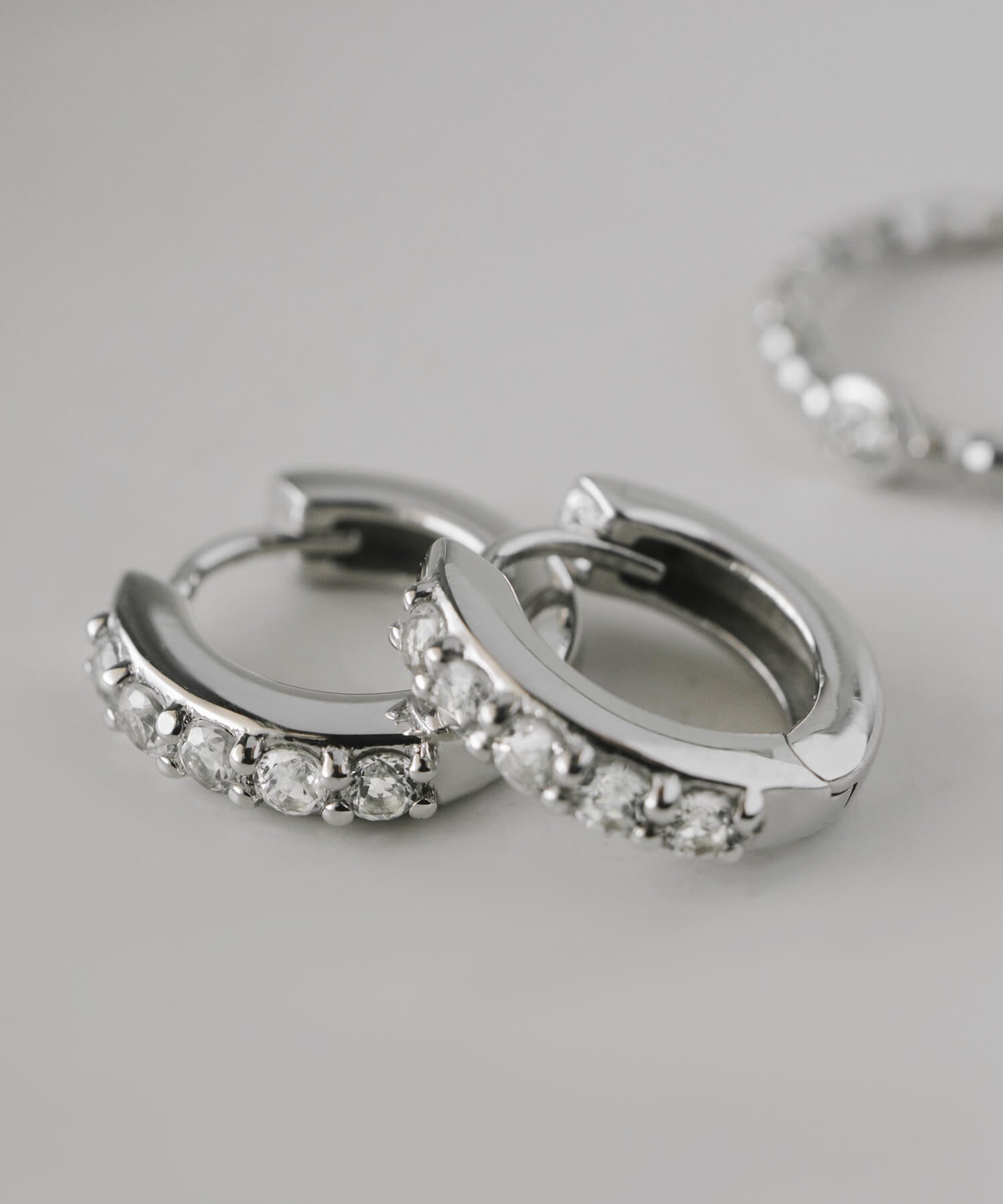 925 Sterling Silver Dazzling Hoop Earrings | ELVERIA