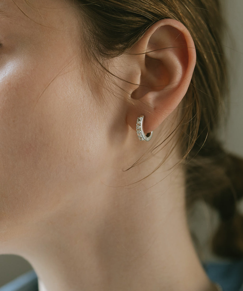 925 Sterling Silver Dazzling Hoop Earrings | ELVERIA