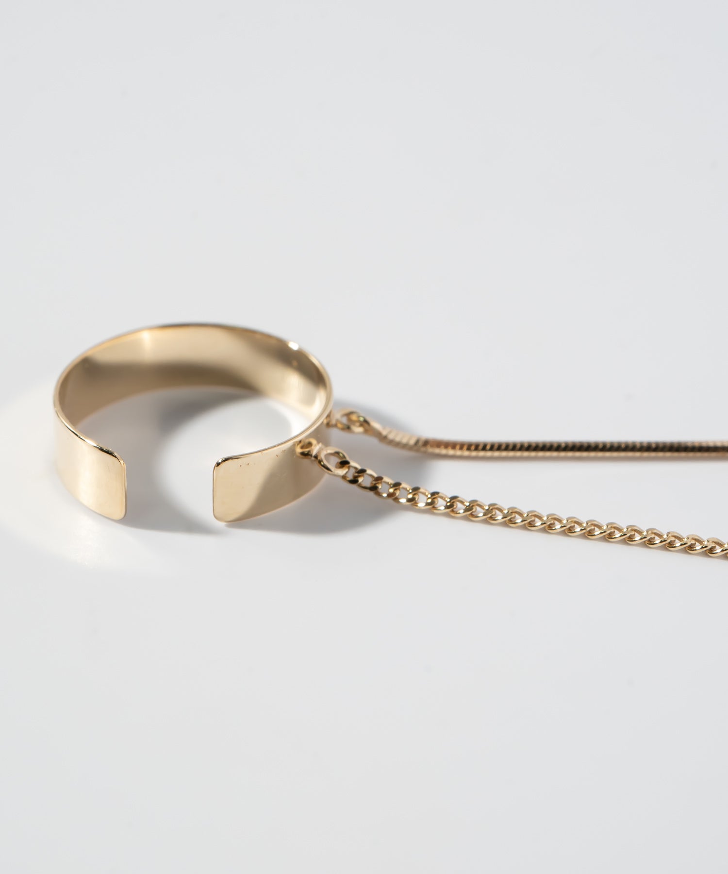 10K Gold Mix Chain Hoop Ear Cuff | ENLILLE-CODA