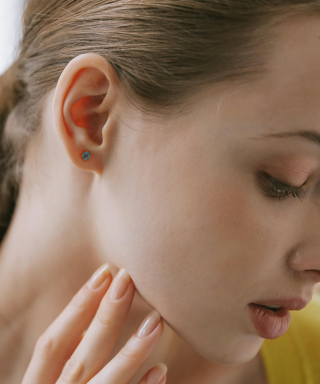 10K Gold Claw Stud Gemstone Earrings | ENLILLE-NOVA