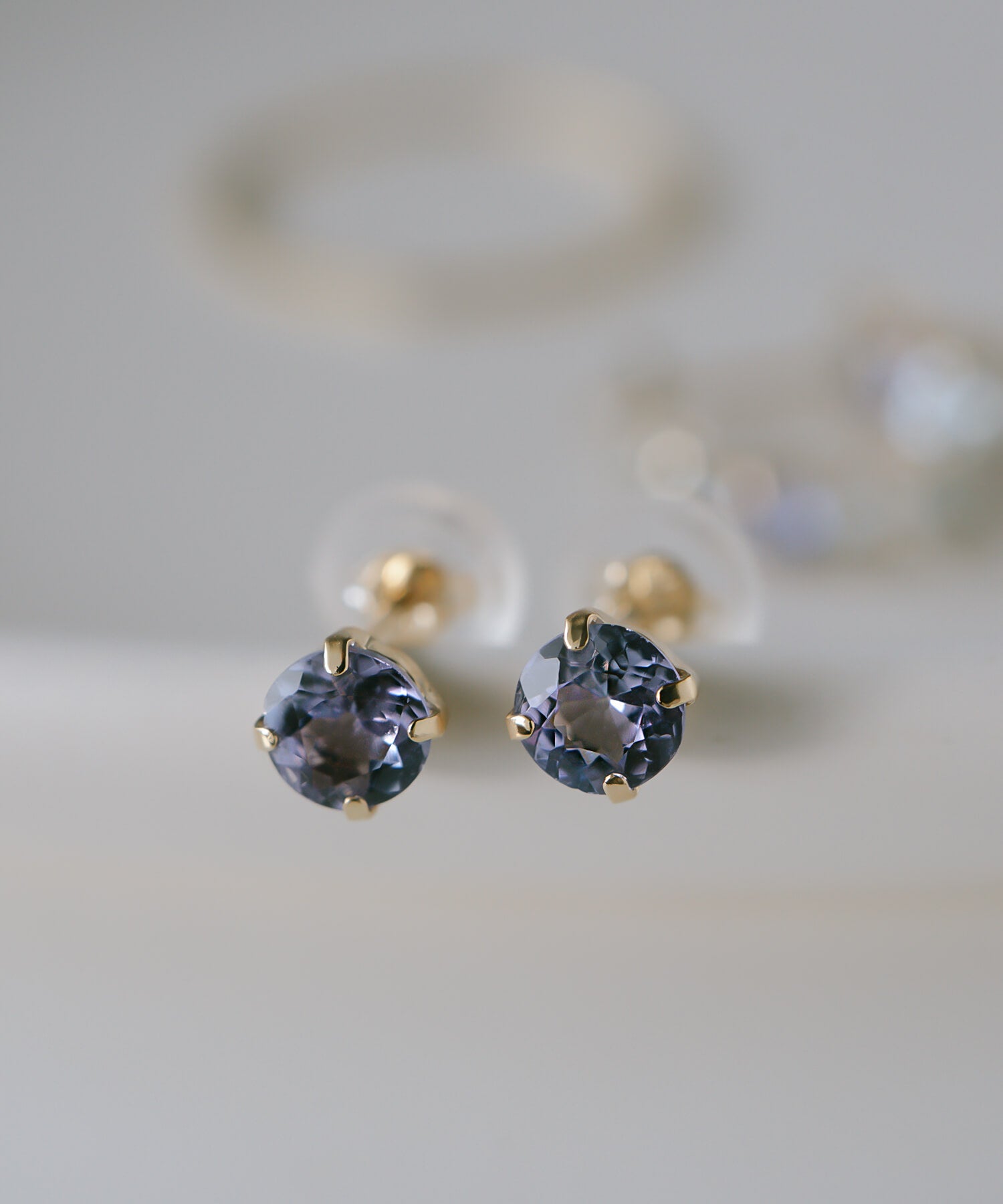 10K Gold Claw Stud Gemstone Earrings | ENLILLE-NOVA