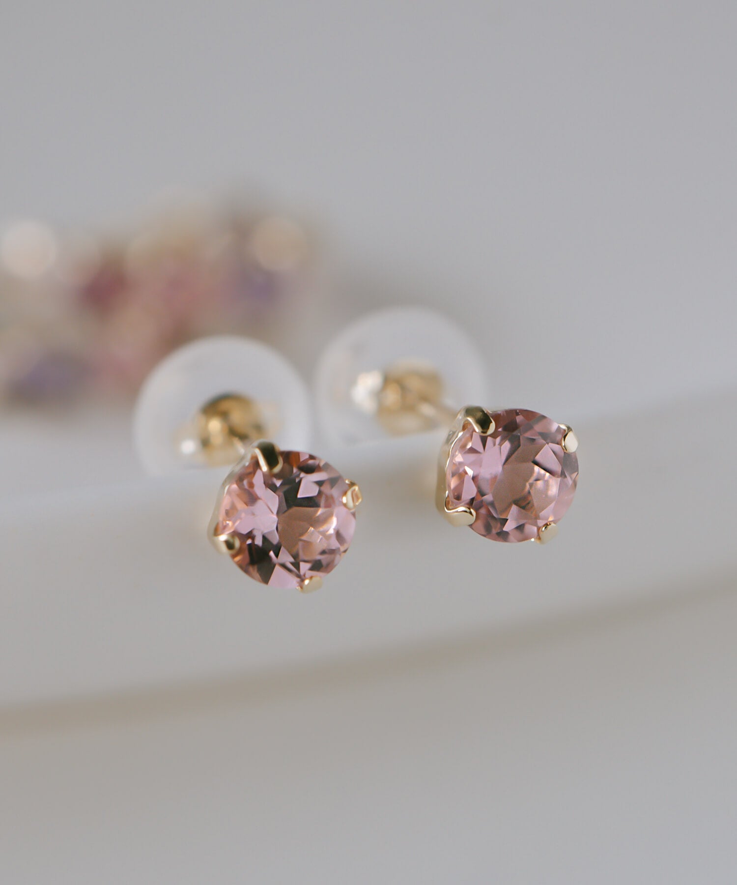 10K Gold Claw Stud Gemstone Earrings | ENLILLE-NOVA