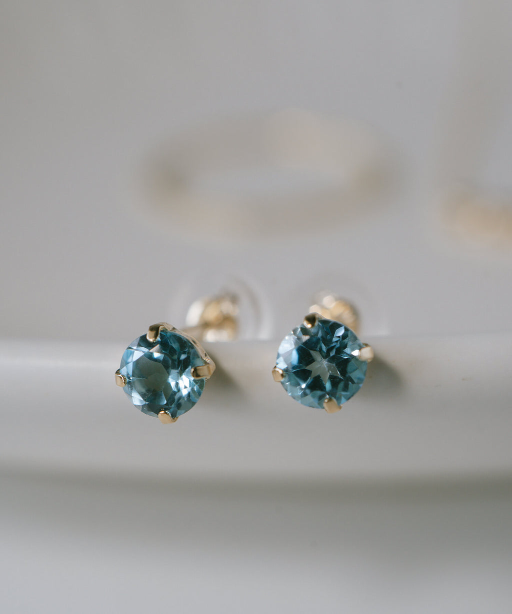 10K Gold Claw Stud Gemstone Earrings | ENLILLE-NOVA