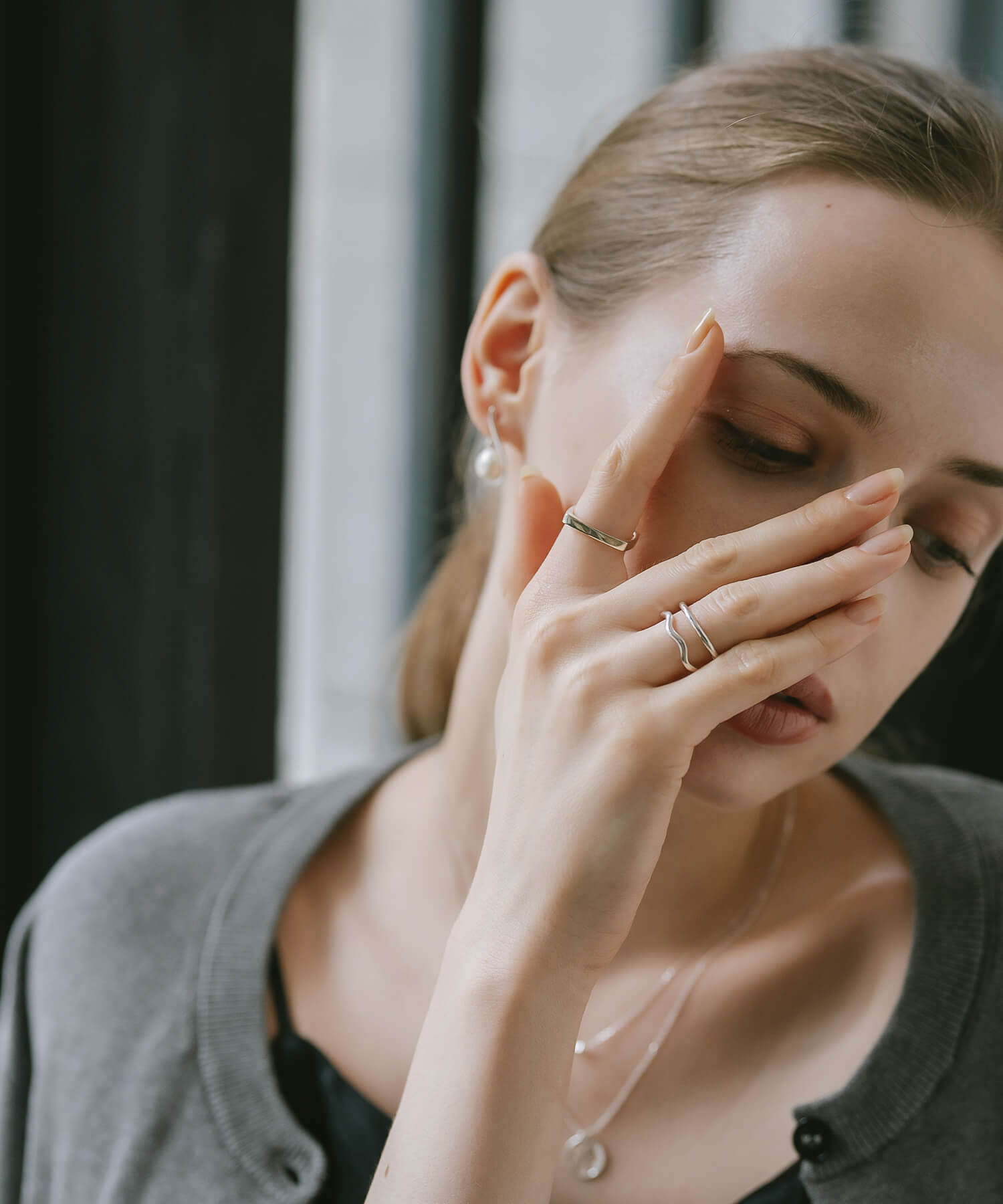 18K Gold Plated Sterling Silver Curvy Square Ring | EOLOU