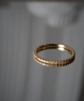 18K DELICATE GLEAM ETERNITY RING | ETELNIA RING