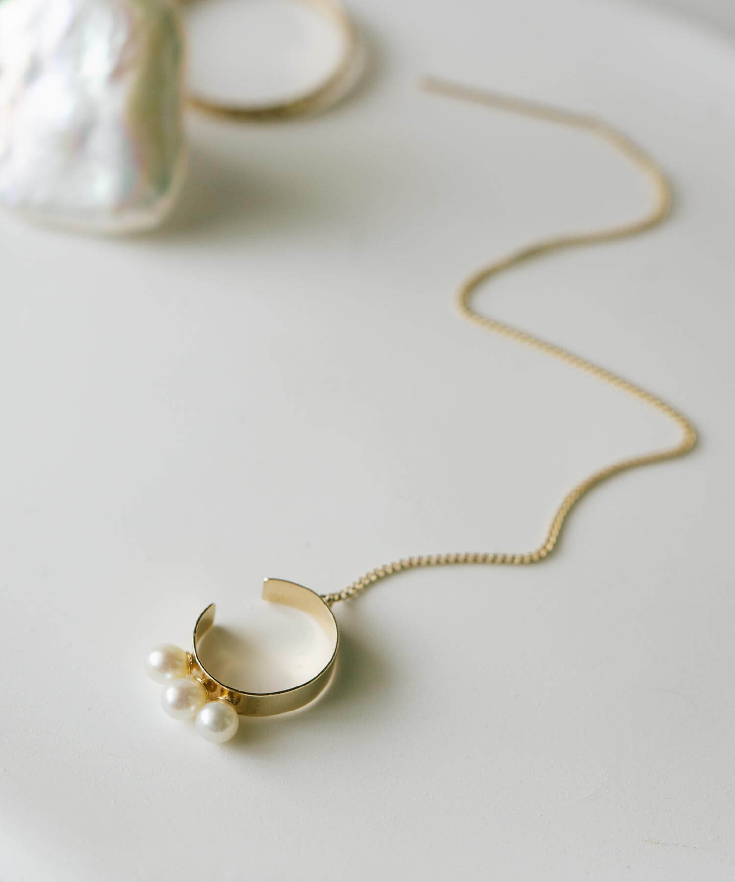 10K Gold Hoop Chain Pearl Ear Cuff | FLUX-PEARL