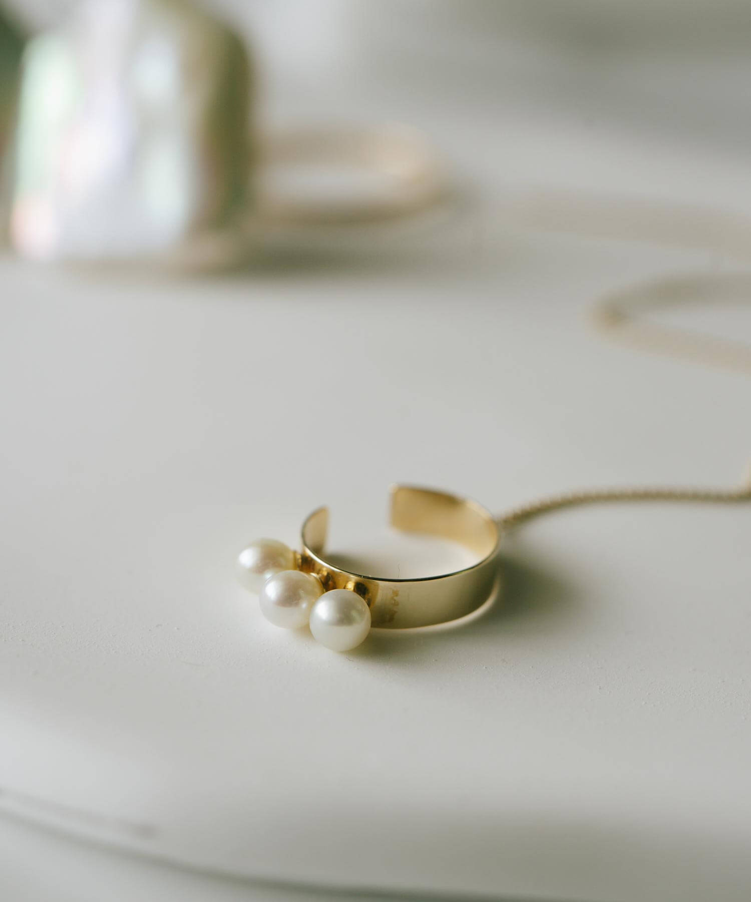 10K Gold Hoop Chain Pearl Ear Cuff | FLUX-PEARL