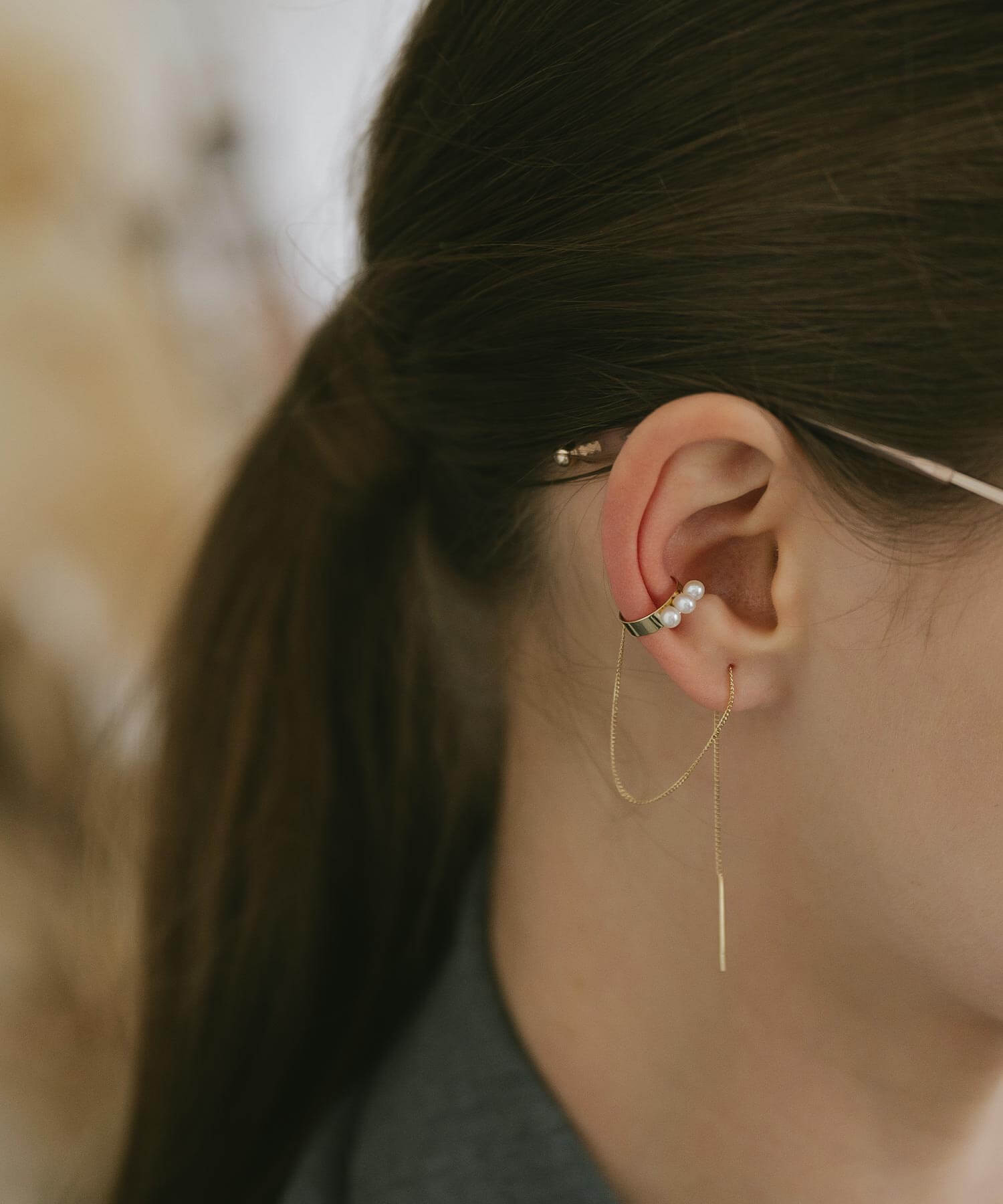 10K Gold Hoop Chain Pearl Ear Cuff | FLUX-PEARL