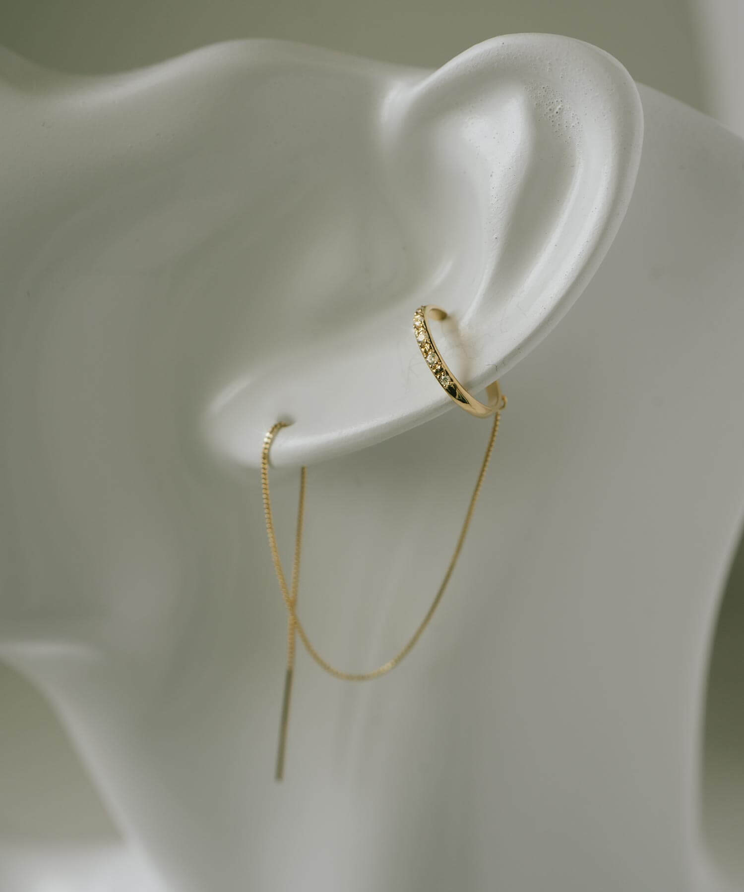 10K Gold Cubic Zirconia Hoop Chain Ear Cuff | FLUX-STR