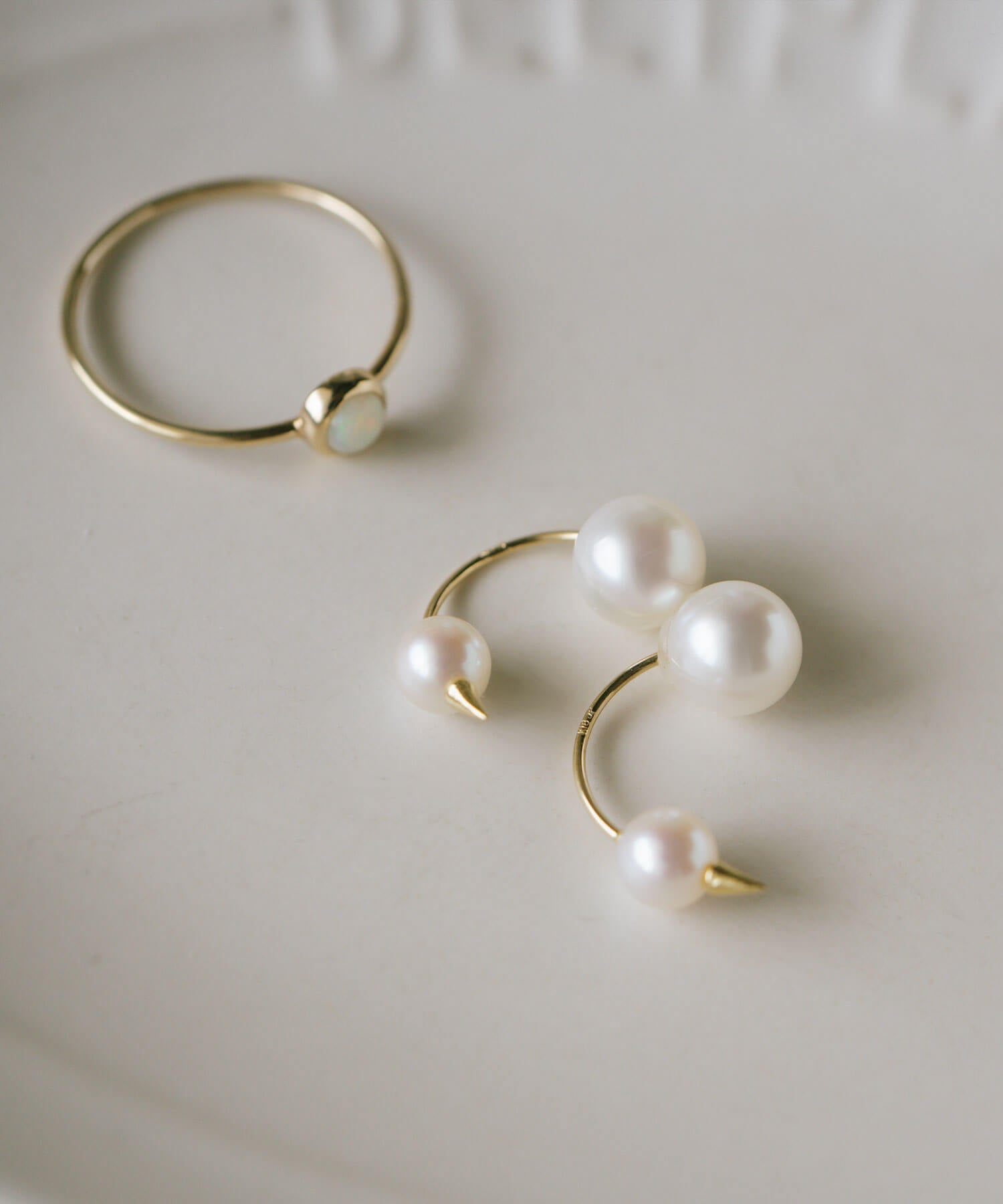 18K Gold Double Pearl Thorny Earrings | FOLLETTA