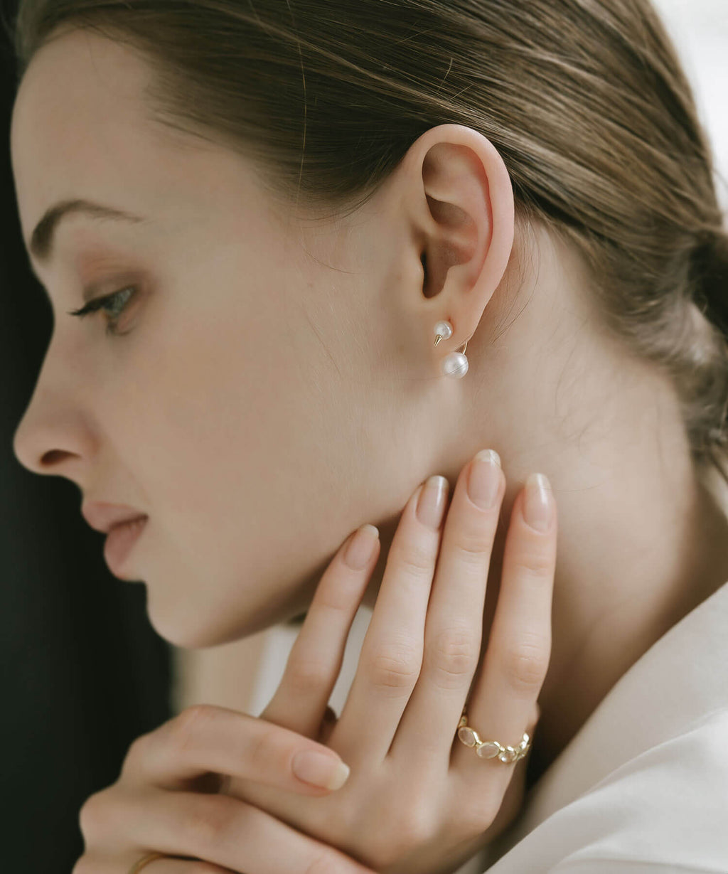 18K Gold Double Pearl Thorny Earrings | FOLLETTA