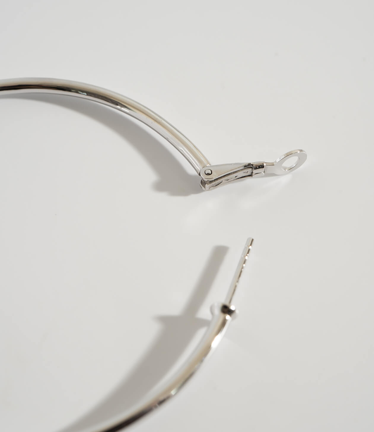 Classic Round Hoop Earrings | GIOOVE