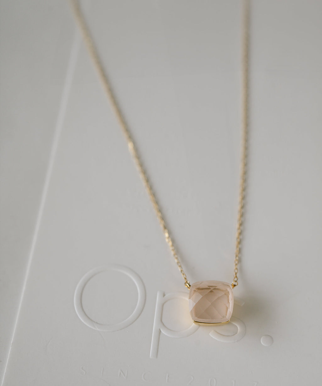 10K Gold Cushion Cut Gemstone Necklace | GLOA ARCA