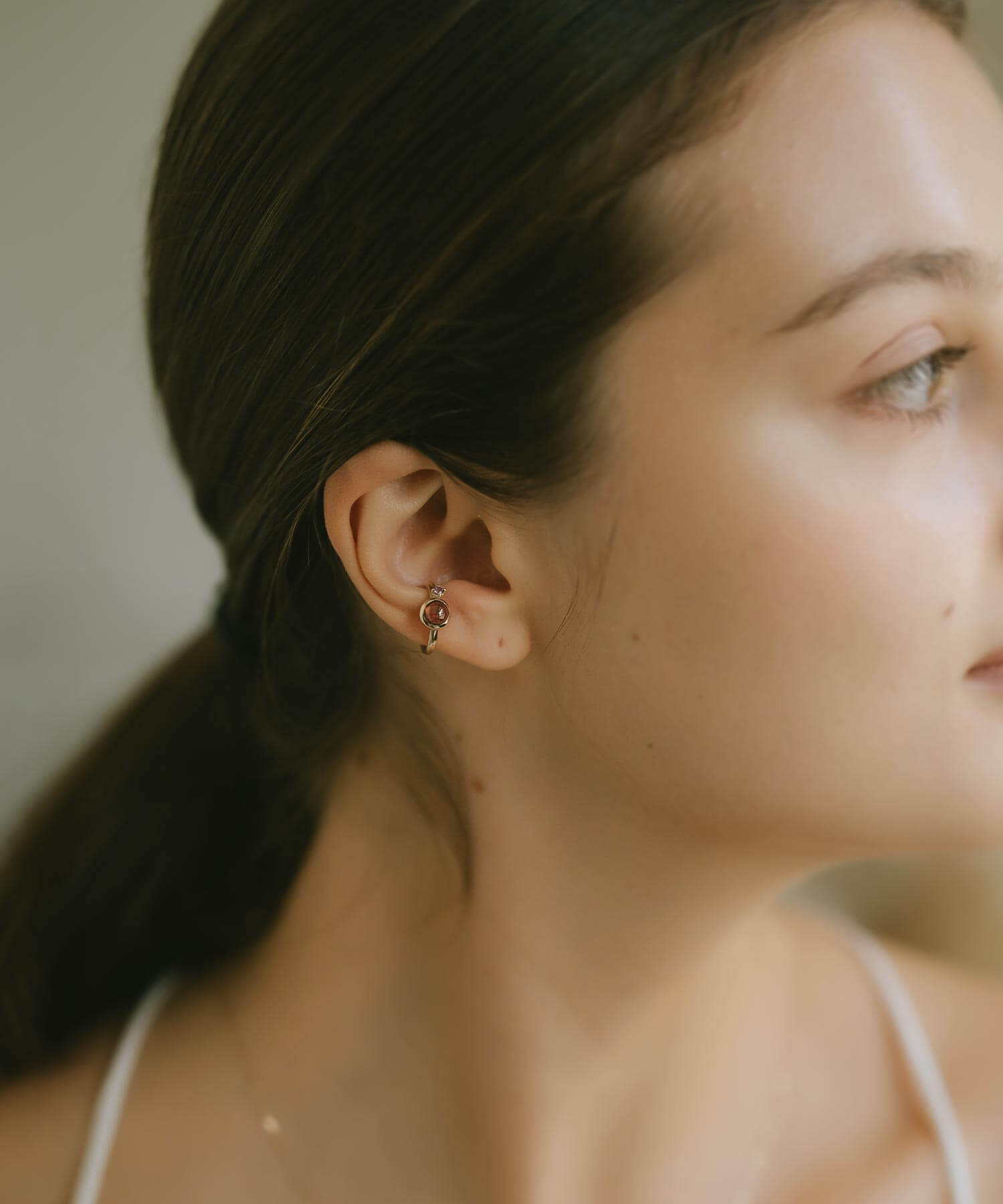 10K Gold Bicolor Gemstone Earcuff | LACHTARA-ETT EARCUFF