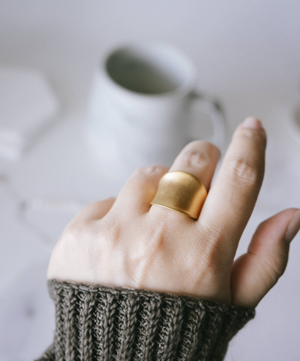 18K Gold Plated Sterling Silver Curved Tube Ring | AVIOR